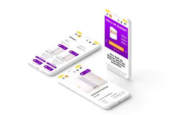Drei Smartphones zeigen verschiedene Ansichten eines Online-Shops für Roll-up-Banner in Violett und Gelb. Zu sehen sind eine Produktübersicht, ein Banner mit der Aufschrift „ROLL-UP BUDGET“ sowie eine Detailseite für ein Standard-Roll-up.