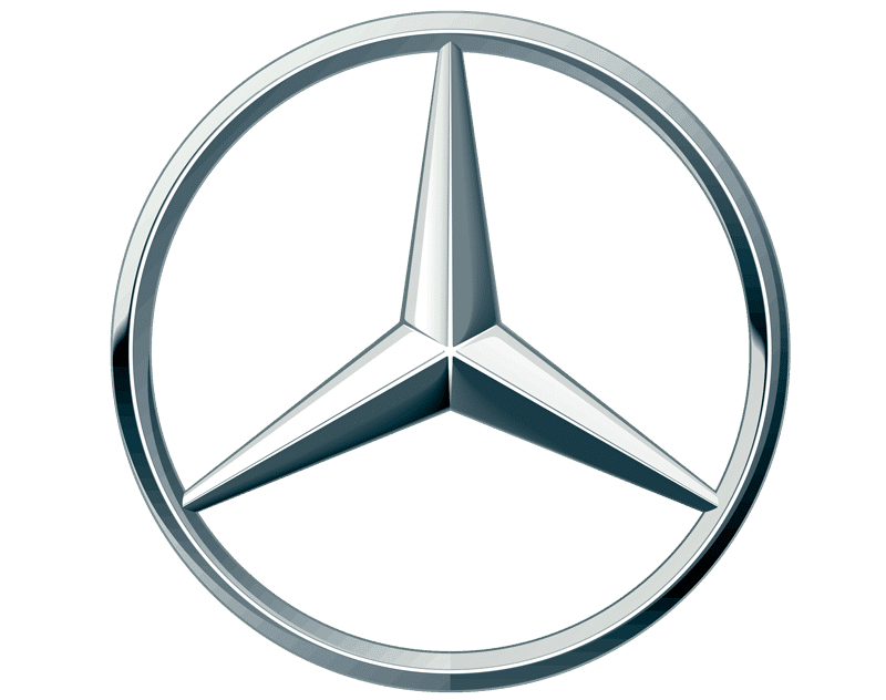 Das Logo von Mercedes-Benz: Ein silberner, dreizackiger Stern in einem Kreis mit gl&auml;nzender Metall-Optik auf wei&szlig;em Hintergrund.