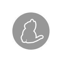 Yarn Logo: Weiße, stilisierte Silhouette einer Katze in einem grauen Kreis.