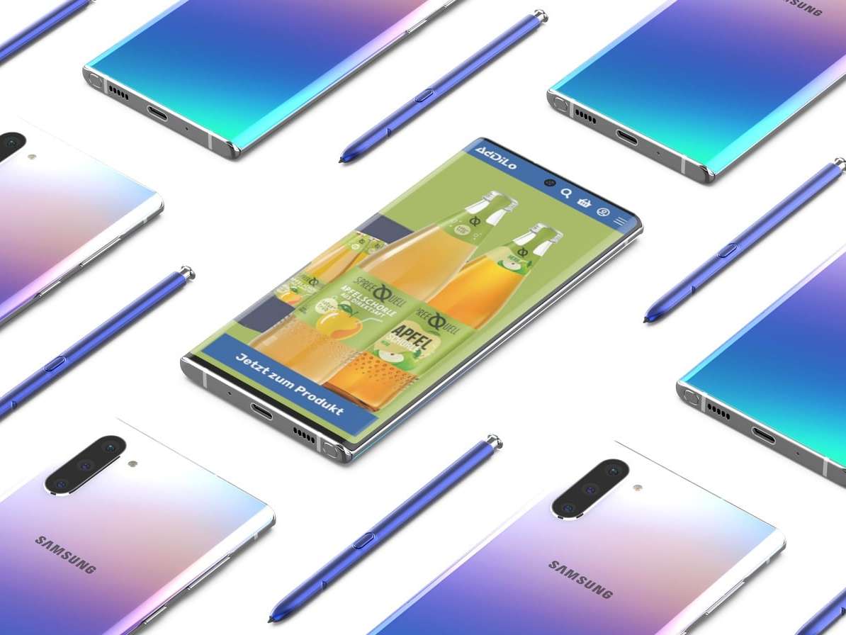 Mehrere Smartphones in einer Collage, wobei das mittlere Gerät eine Anzeige für Spreequell Apfelschorle mit dem Button „Jetzt zum Produkt“ präsentiert.
