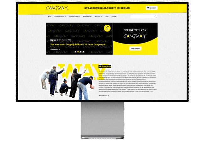 PC Monitor auf dem die Website von Gangway herunter scrollt.